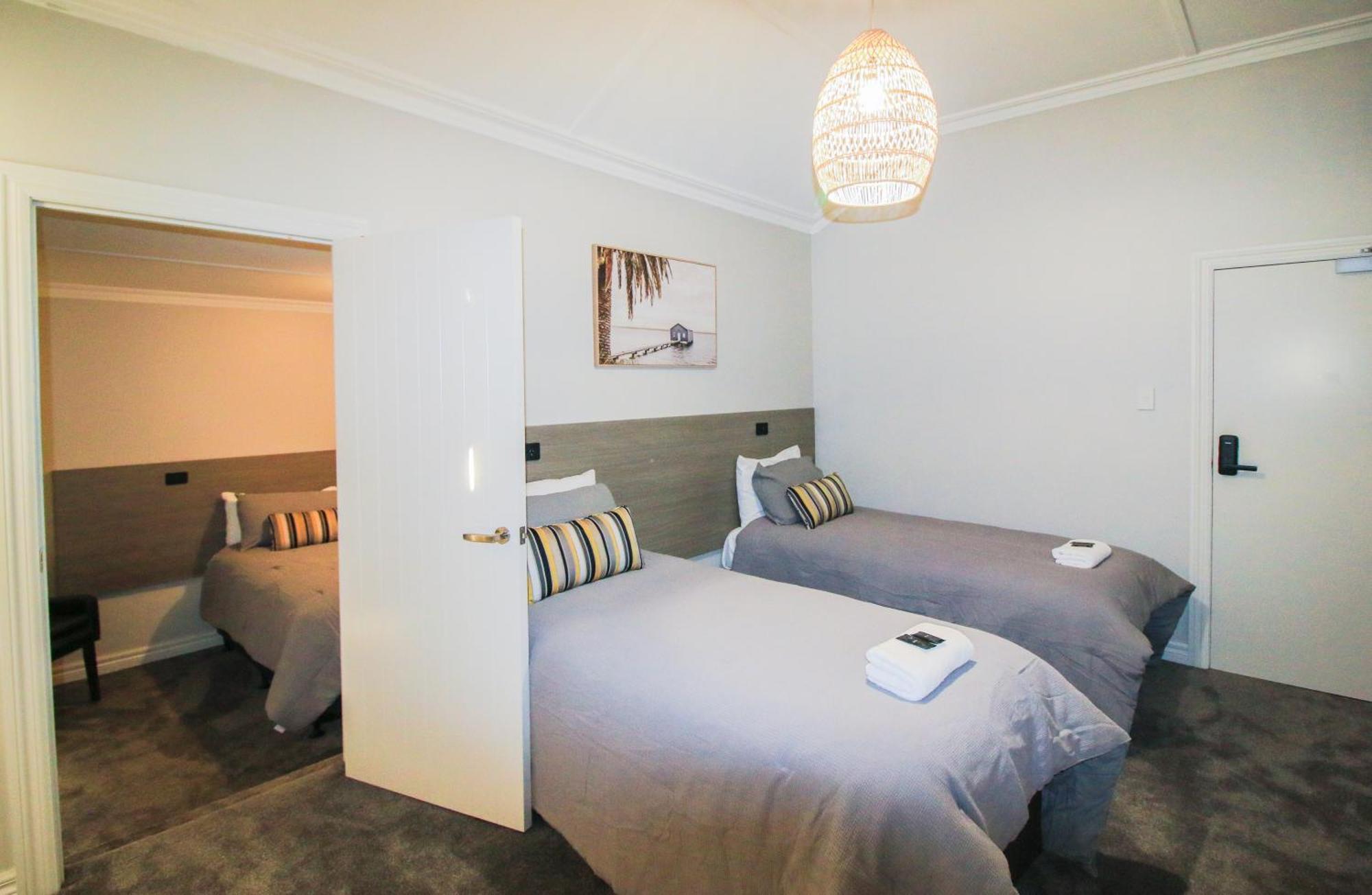 Whitehouse Hotel Invercargill Dış mekan fotoğraf