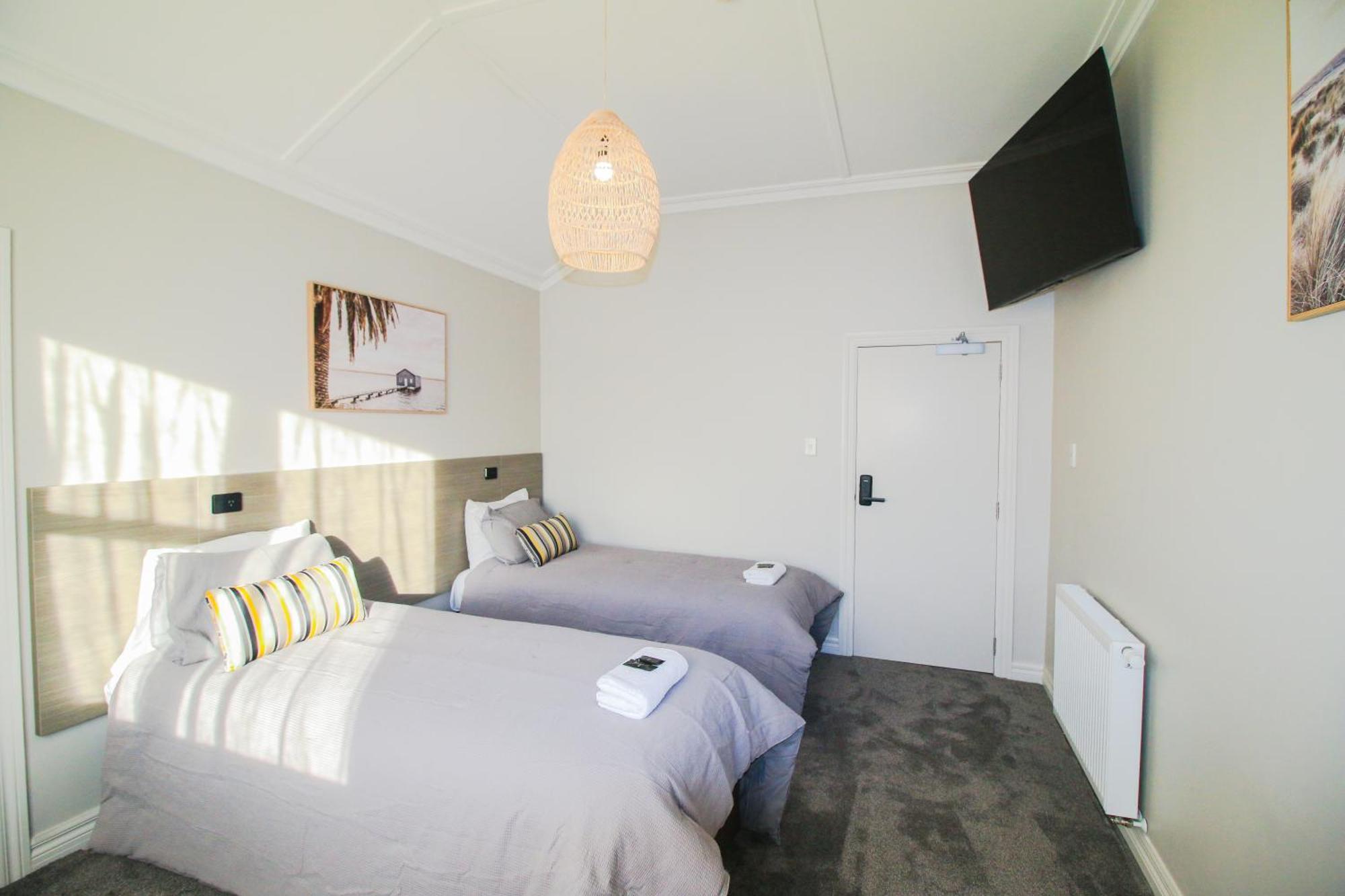 Whitehouse Hotel Invercargill Dış mekan fotoğraf